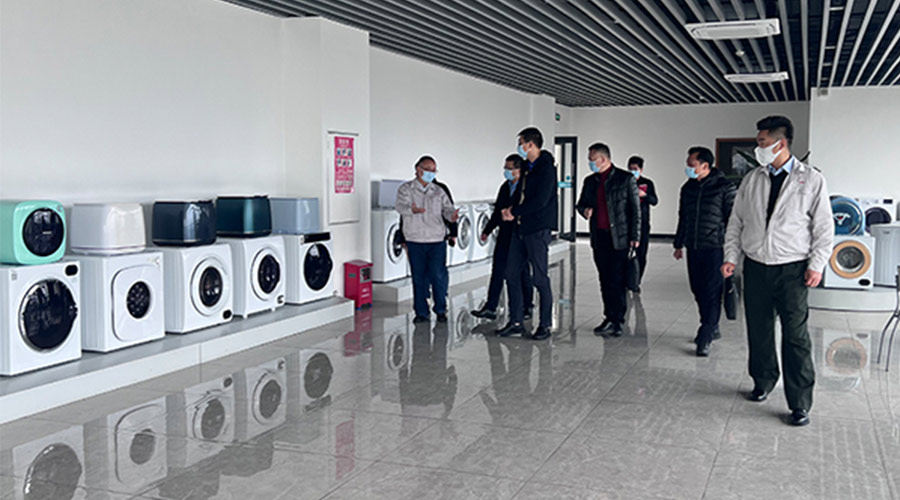 分享交流！鶴山市領(lǐng)導(dǎo)以及書記一同到訪金環(huán)電器