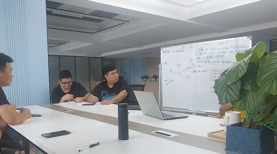 金環(huán)電器組織市場(chǎng)部人員開(kāi)展產(chǎn)品銷售培訓(xùn)