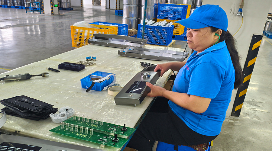 品質(zhì)源于嚴(yán)苛測試，金環(huán)電器的實(shí)驗(yàn)室保障